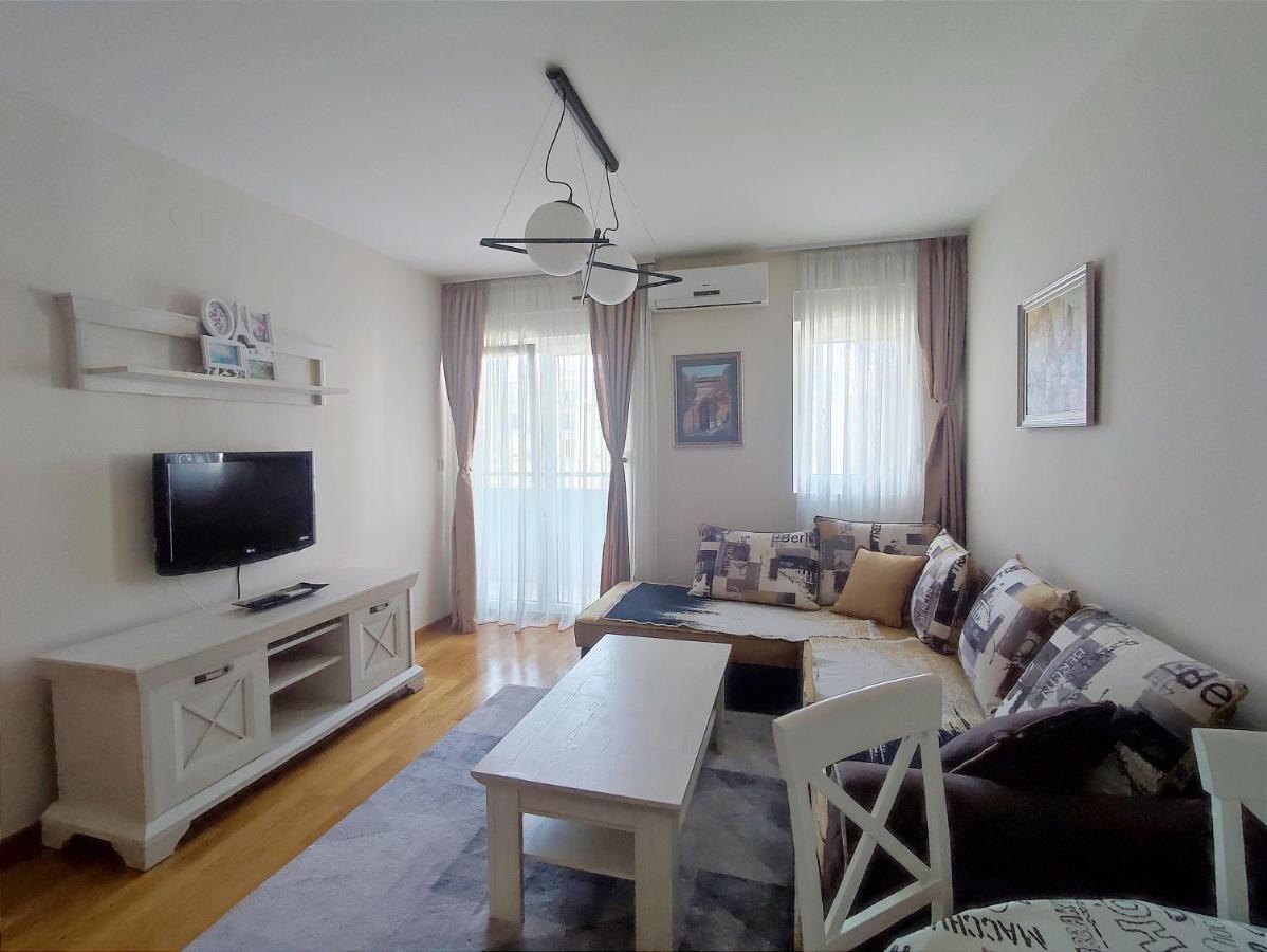 City Point Apartment Podgorica Bagian luar foto